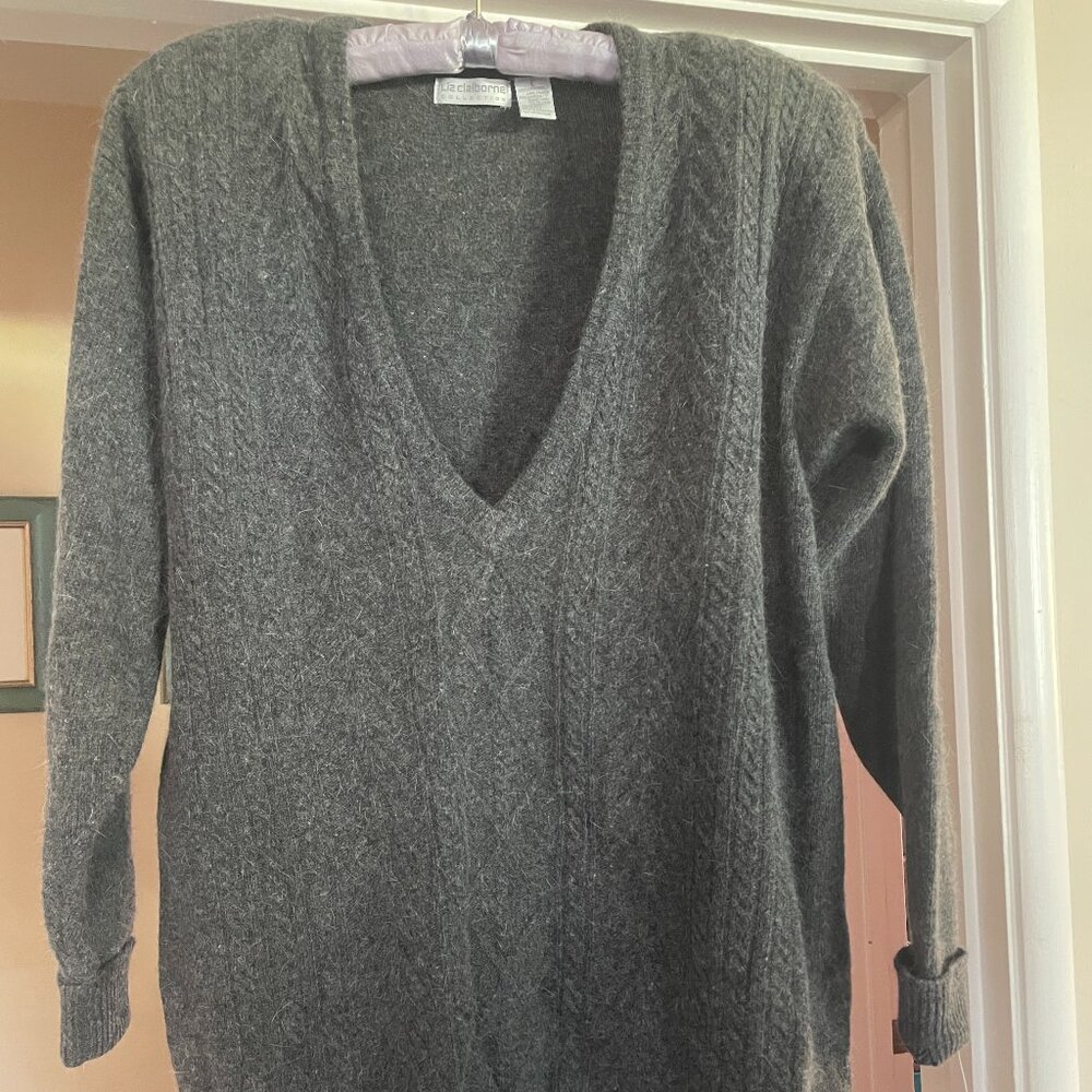 VINTAGE Liz Claiborne NWT Cable Crazy Lambswool Gray Sweater, Skirt & Scarf Set